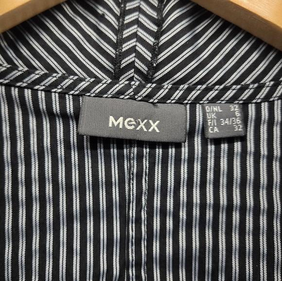 Women's Mexx Button Down Striped Dress Shirt - Picture 4 of 9